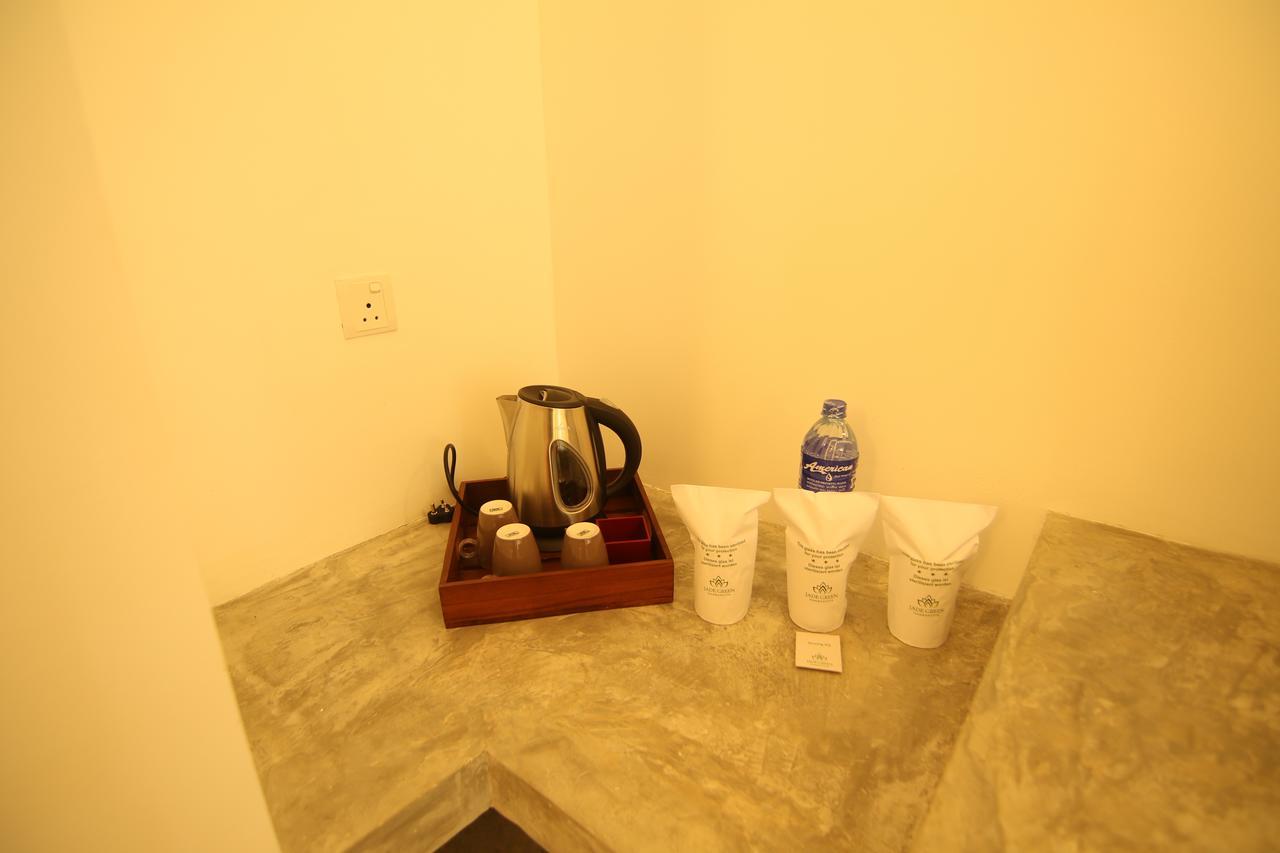 Jade Green Hotel Hambantota Exterior photo