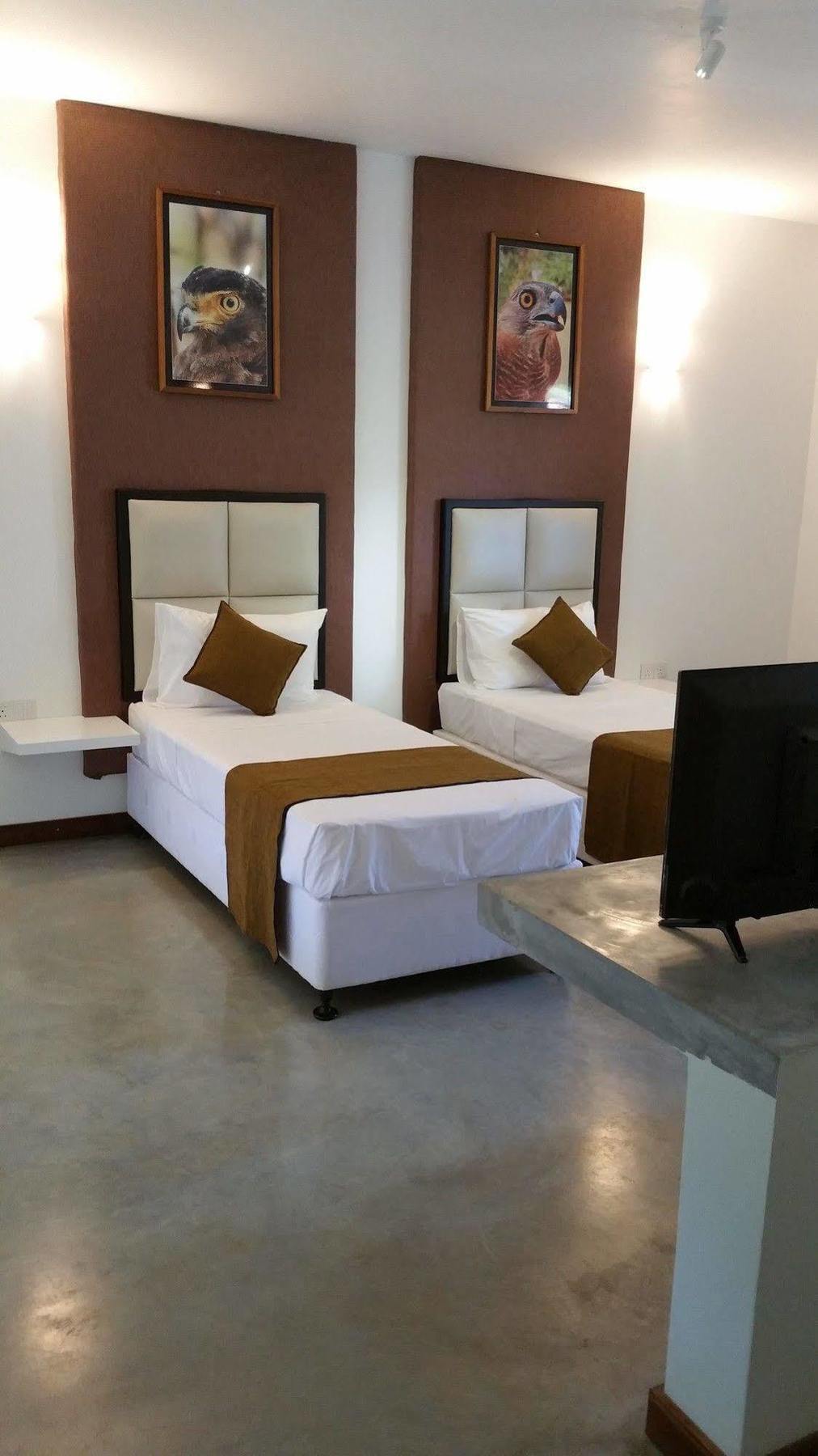 Jade Green Hotel Hambantota Exterior photo
